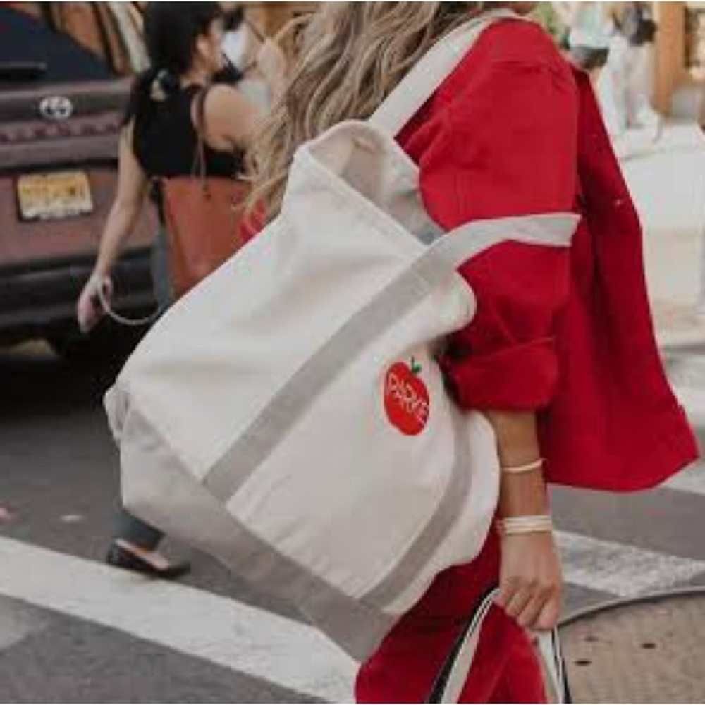 PARKE NYC pop up x LANDS END tote